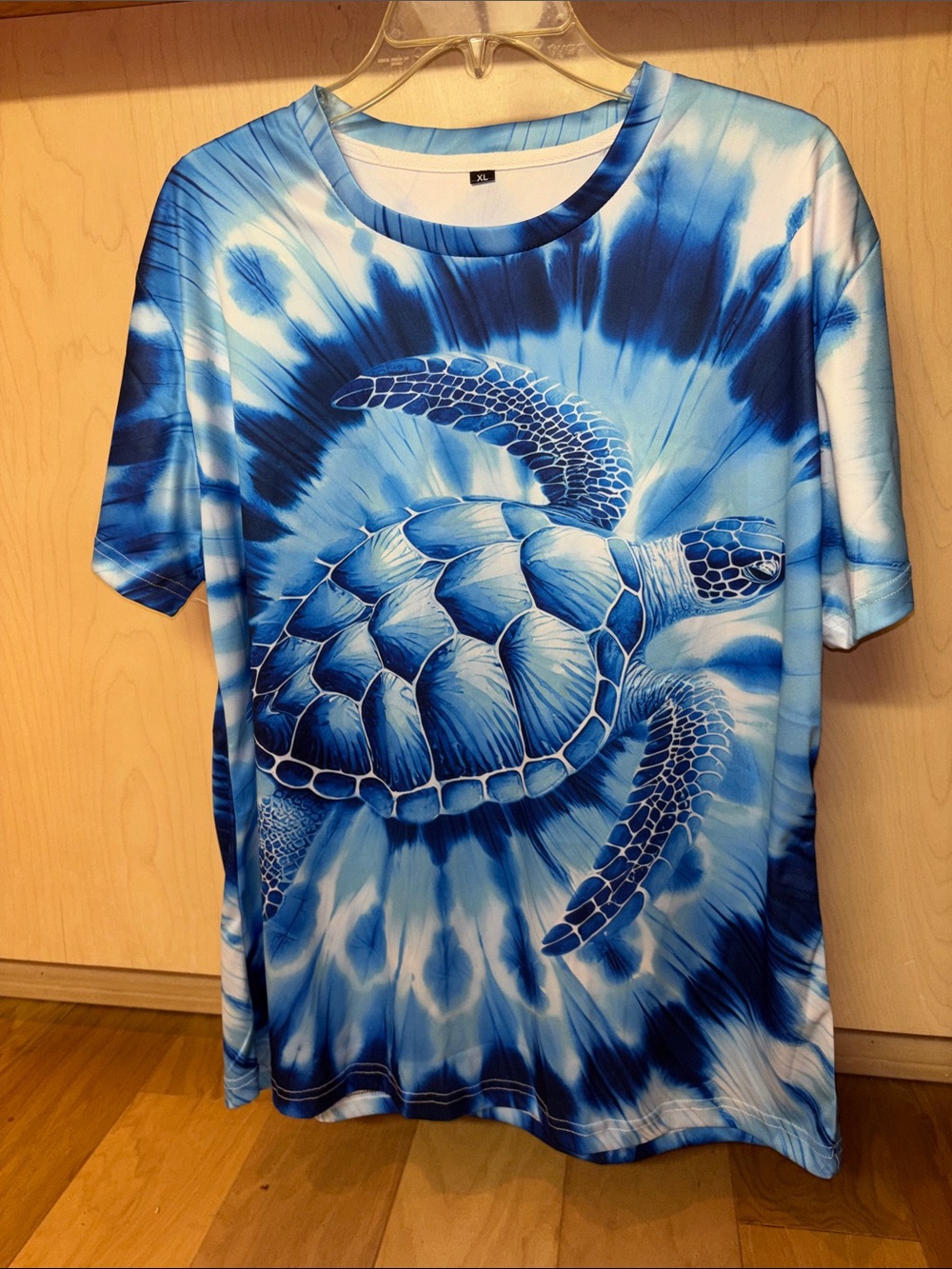 NWOT XL Blue Tie-Dye Sea Turtle Graphic Tee